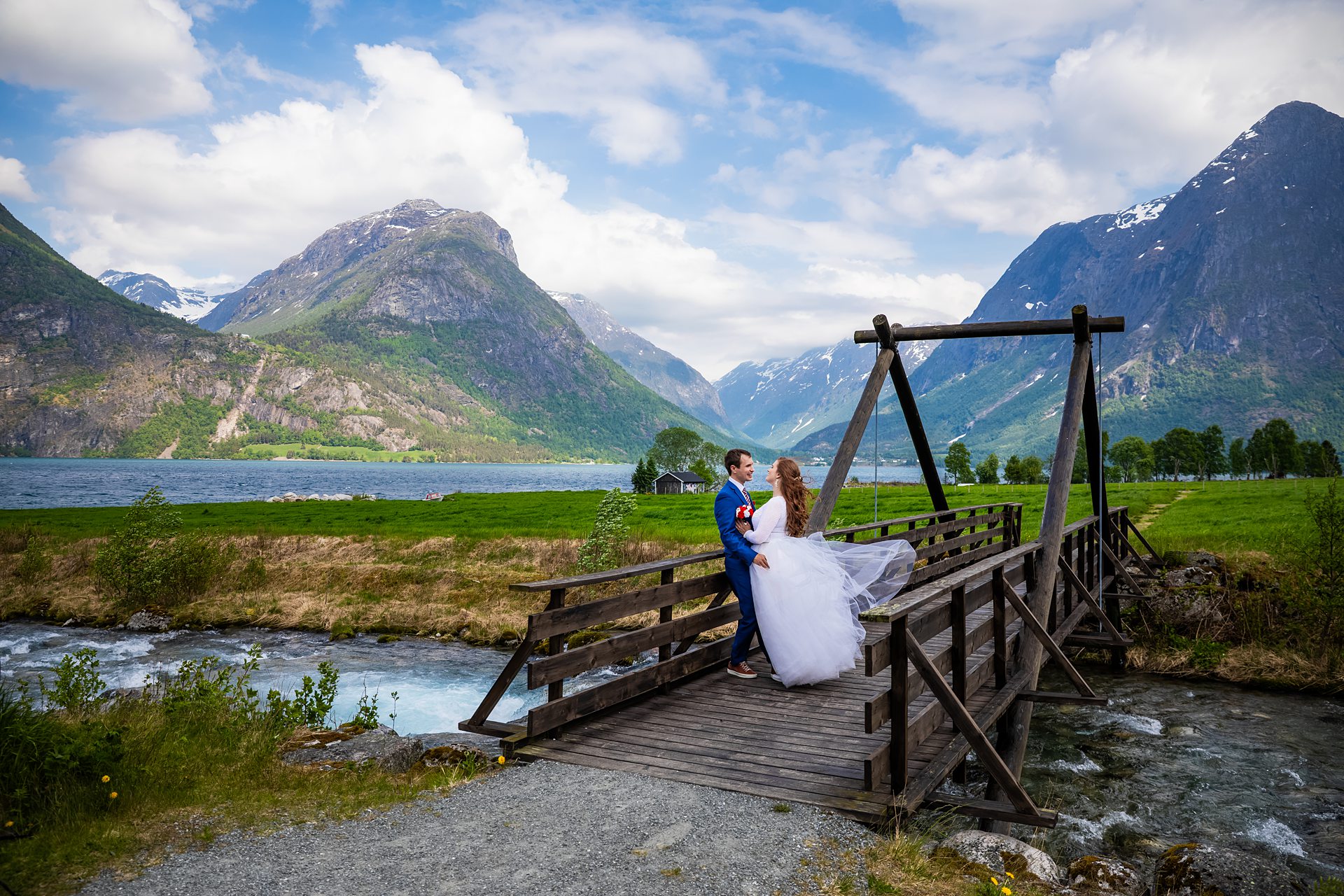 Brudepar Jostedalsbreen Nasjonalparksenter i Stryn